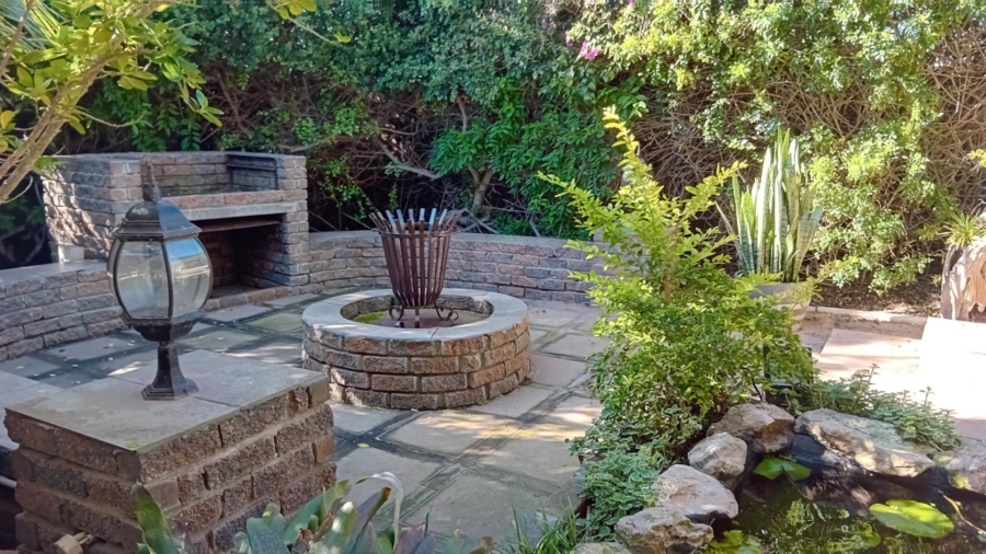 4 Bedroom Property for Sale in Parkersdorp Western Cape